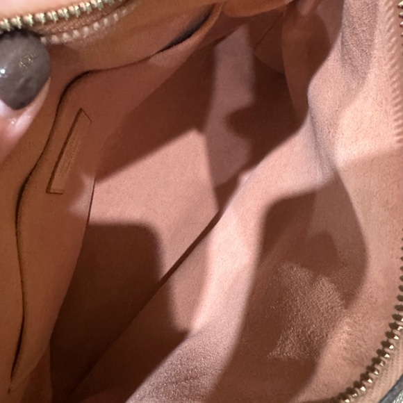 Louis Vuitton Brown Monogram Handbag - Picture 15 of 16